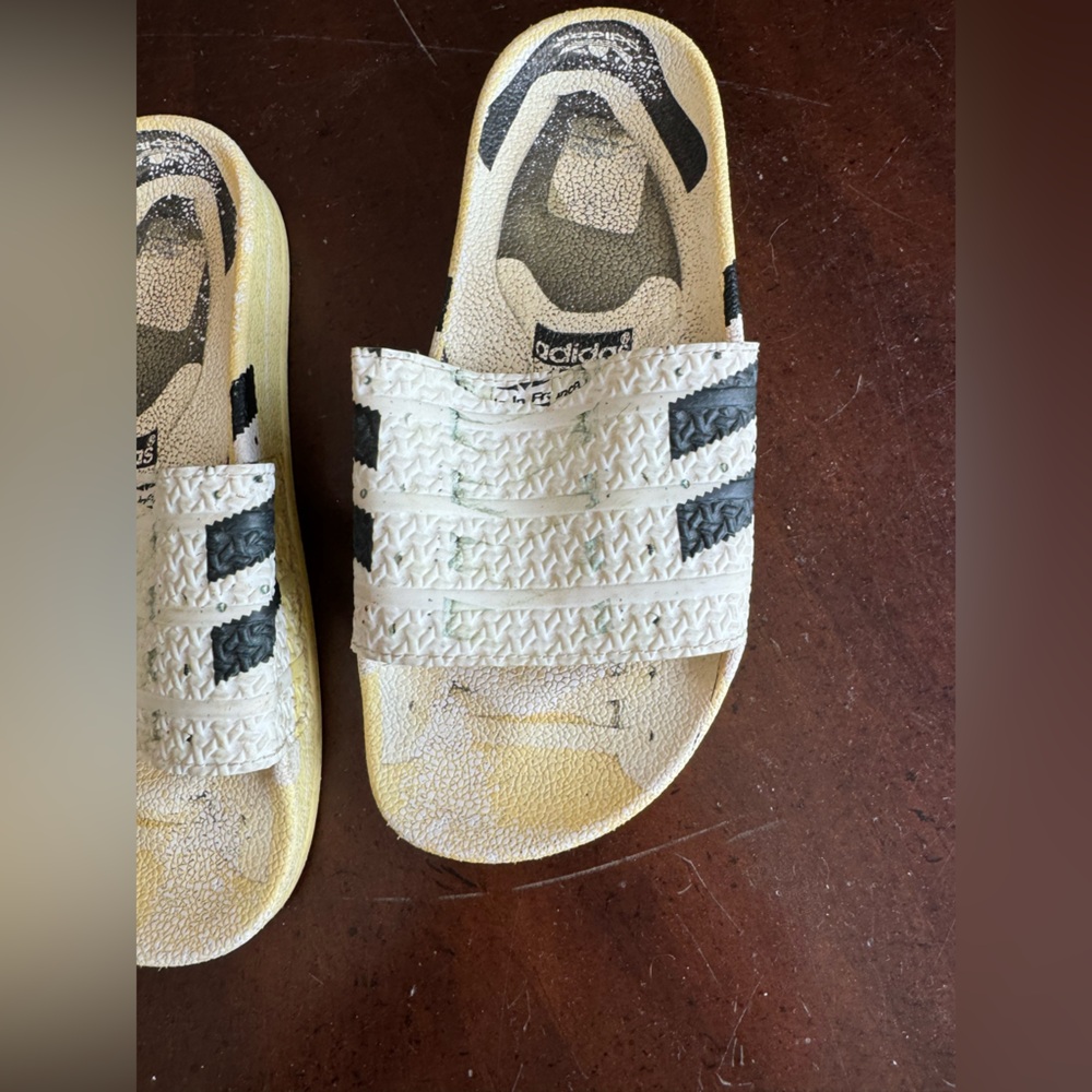 Adidas slides - Picture 3 of 6